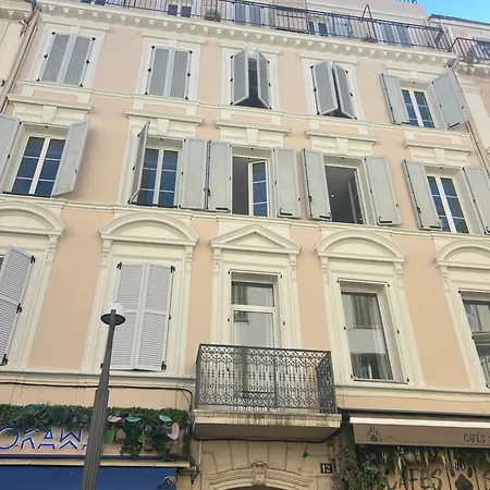 Apartment Grand Entierement Renove Hyper Et Calme